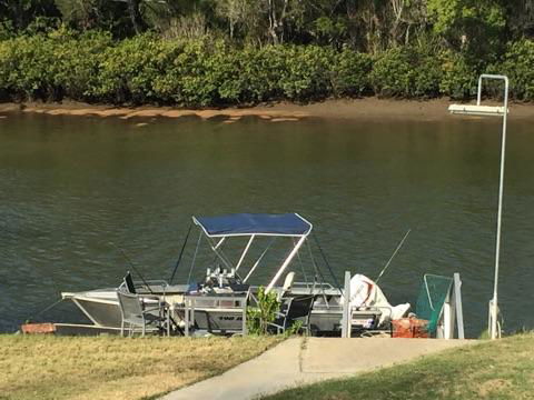 River Front Tranquil Retreat - Kawana Tourism 2