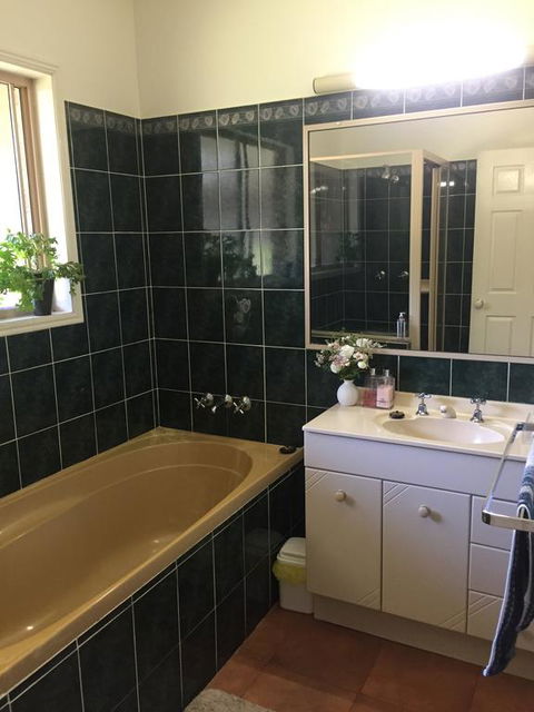 River Gum Luxury Bed And Breakfast - Kawana Tourism 1