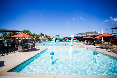 Rivershore Resort - Kawana Tourism 1