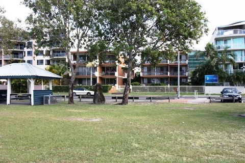 Riverview Two Apartments - Kawana Tourism 1