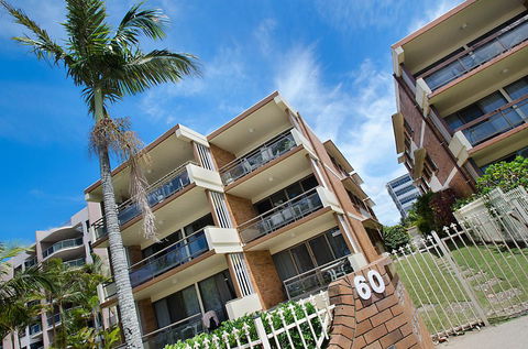 Riverview Two Apartments - Kawana Tourism 0