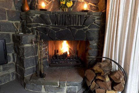 Rockbank Retreat - Kawana Tourism 2