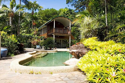 Rocky Point Retreat - Kawana Tourism 3