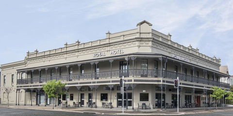 Royal Hotel Randwick - Kawana Tourism 0