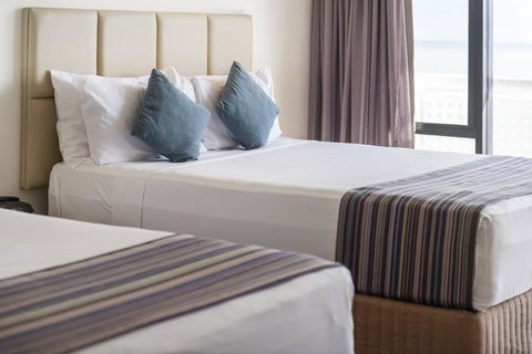 Rydges Esplanade Resort Cairns - Kawana Tourism 3