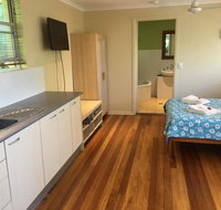 Safety Beach Ocean Bungalows - Kawana Tourism