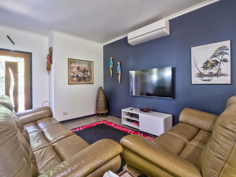 Sandy Feet Retreat Hervey Bay - Kawana Tourism 3