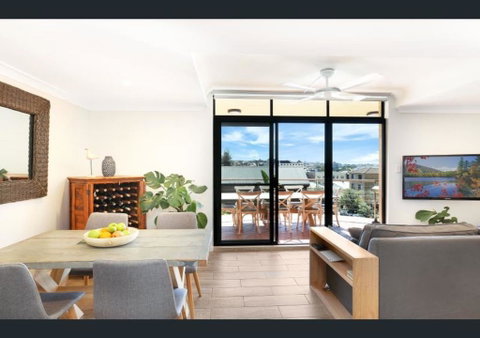 Seafarer - Hosted By: L'Abode Accommodation - Kawana Tourism 1