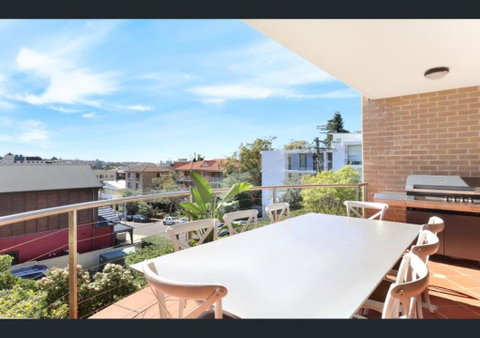Seafarer - Hosted By: L'Abode Accommodation - Kawana Tourism 0