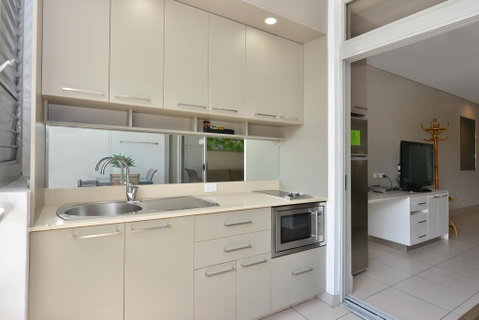 Seascape Holidays - Club Trop - Kawana Tourism 3