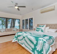 Seascape Luxury Beachfront House - Kawana Tourism