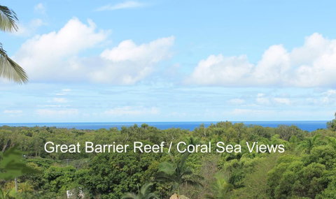SEAVIEWS Oak Beach - Kawana Tourism 0