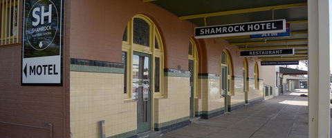 Shamrock Hotel Motel Temora - Kawana Tourism 0