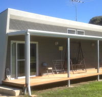 Shetland Park Chalets - Kawana Tourism