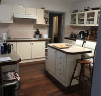 short stays at Janines - Kawana Tourism