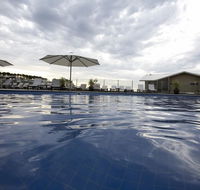Silver water resort with ocean views. - Kawana Tourism