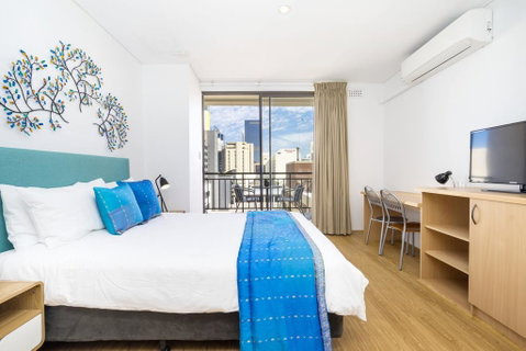 Sky High Quality Excellent Fit Out - Kawana Tourism 1
