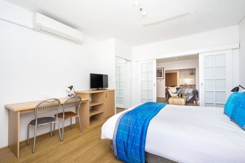 Sky High Quality Excellent Fit Out - Kawana Tourism 2