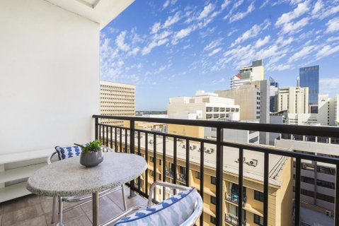 Sky High Quality Excellent Fit Out - Kawana Tourism 3