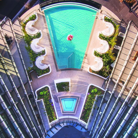 SKYE Suites Green Square - Kawana Tourism 3