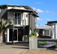 Smart Stayzzz Inns - Kawana Tourism