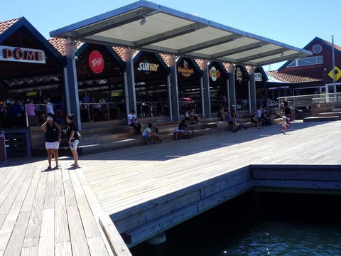Sorrento Beach Bed & Breakfast - Kawana Tourism 1