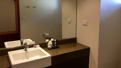 Sovereign Resort Hotel - Kawana Tourism 1