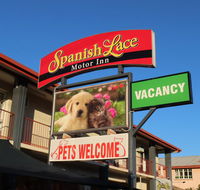 Spanish Lace Motor Inn - Kawana Tourism