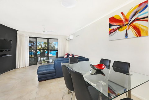 Spinnaker Quays - Kawana Tourism 3