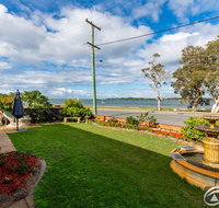 Spoil yourself with the perfect position of this first floor Unit - Kawana Tourism