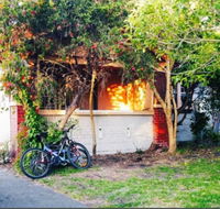 St Kilda East backpackers' hostel - Kawana Tourism