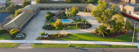 Statesman Motor Inn - Kawana Tourism 0