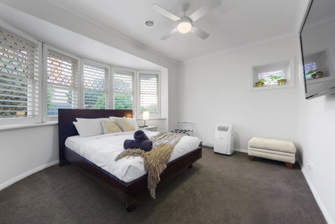 StayCentral - Rosanna Luxurious Mansion - Kawana Tourism 3
