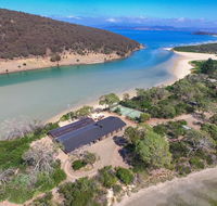 Steeles Island Retreat - Kawana Tourism