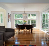 Strahan House - Kawana Tourism