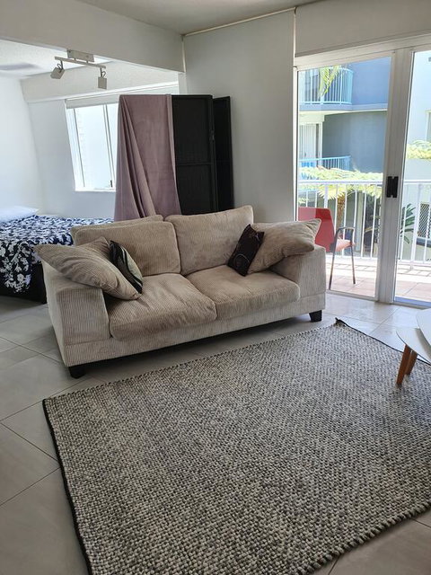 Studio Apartment Mooloolaba Beach Holiday Management - Kawana Tourism 1