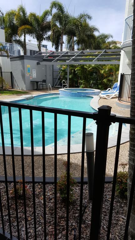Studio Apartment Mooloolaba Beach Holiday Management - Kawana Tourism 2