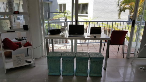 Studio Apartment Mooloolaba Beach Holiday Management - Kawana Tourism 3