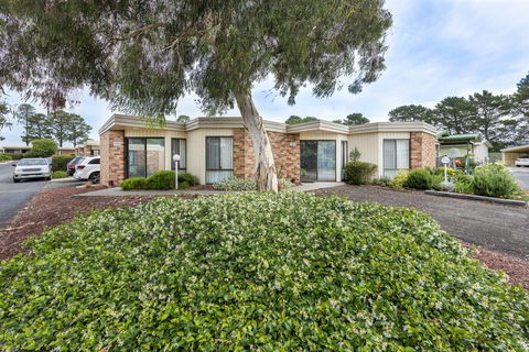 Sundown Villas - Kawana Tourism 0