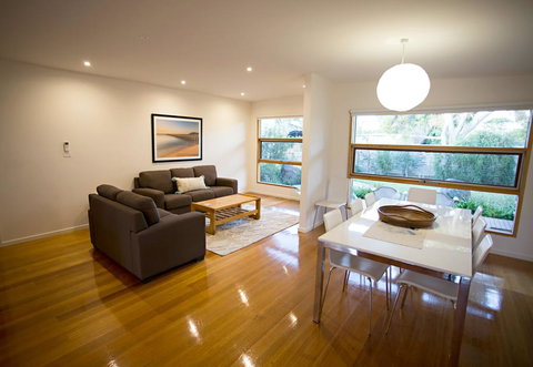 SUNNY DAZE - Kawana Tourism 3