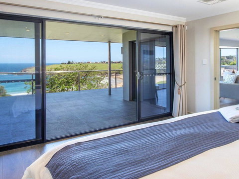 Sunrise Over Easts 2 - Ocean Views, Walk To Beach - Kawana Tourism 1