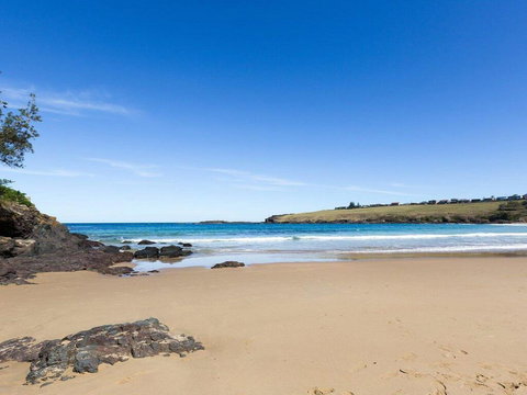 Sunrise Over Easts 2 - Ocean Views, Walk To Beach - Kawana Tourism 3