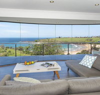 Sunrise Over Easts 2 - ocean views walk to beach - Kawana Tourism