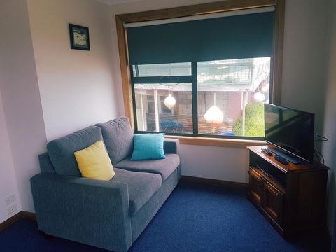 Sunset Holiday Villas - Kawana Tourism 1