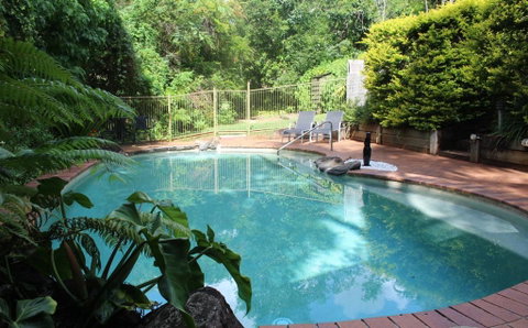 Sunshine Valley Cottages - Kawana Tourism 1
