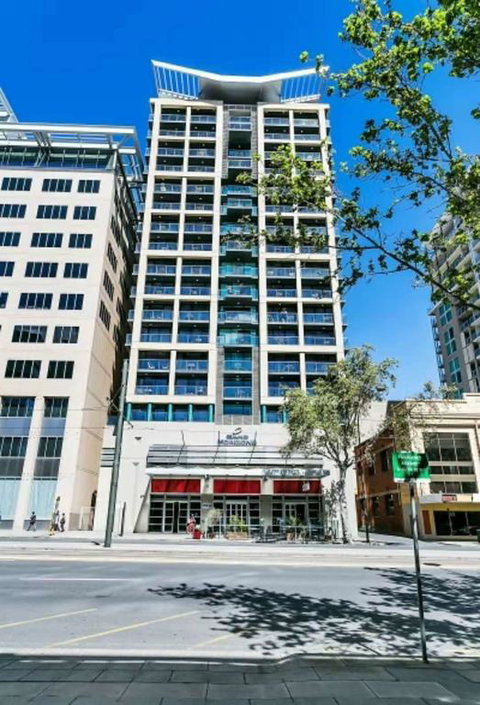 Super Luxurious Apartment On North Terrace - Kawana Tourism 3