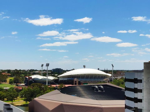 Super Luxurious Apartment On North Terrace - Kawana Tourism 1