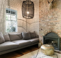 Surfside Luxury in the heart of Manly - Kawana Tourism