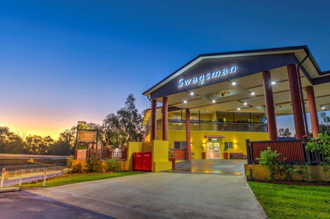 Swagsman Motel - Kawana Tourism 1