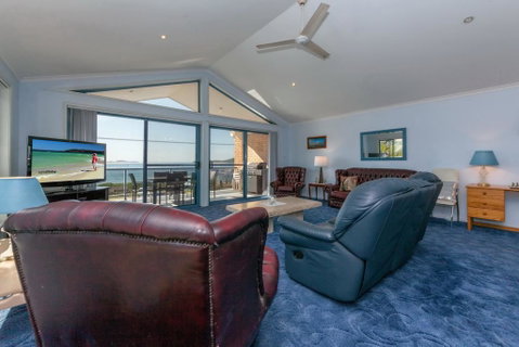 Tah Villa, 1/68 Marine Drive - Kawana Tourism 1